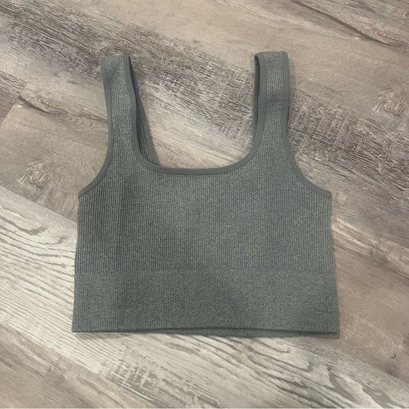 Zenana Outfitters Tops - Zenana Ribbed Square Neck Cropped Top Tank Grey size L/XL